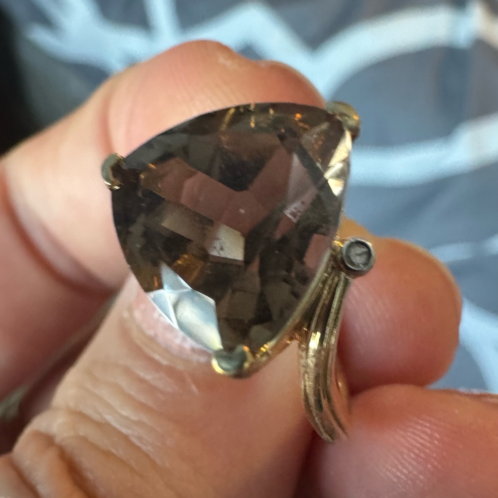 10K Rose Gold Ring - Picture 6 of 10